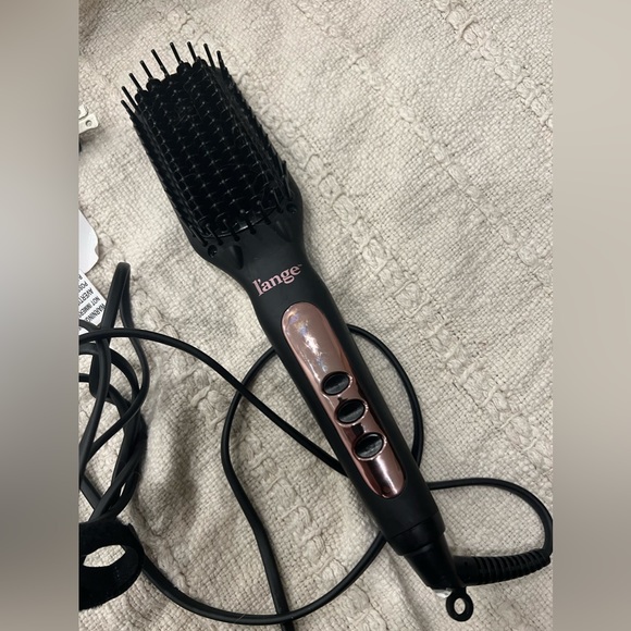 EUC L’ange drying straightener brush! - Picture 3 of 3